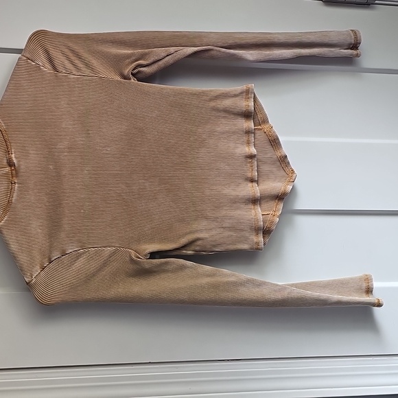 Womens sz XS Gilded Intent ribbed long sleeve shirt. Higher neck - Picture 4 of 7